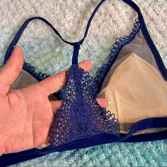Victoria Secret Womens Small Royal Blue Lace Floral Front Close Bralette T Back - Picture 5 of 5